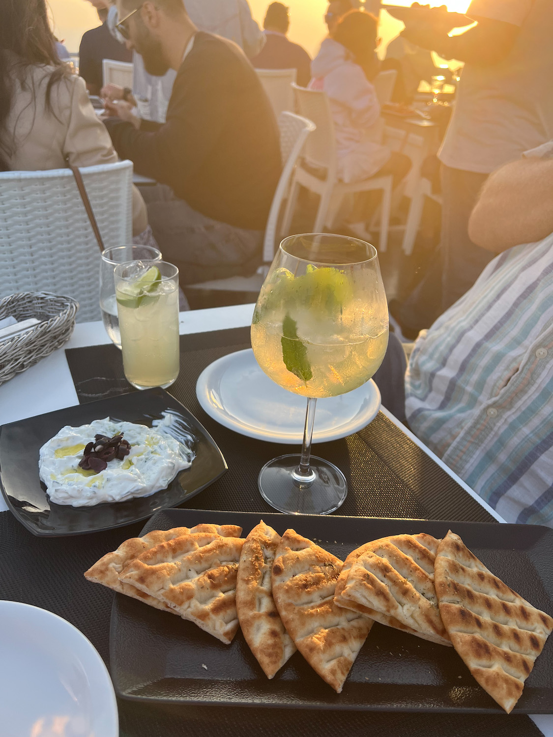 santorini restaurants with view